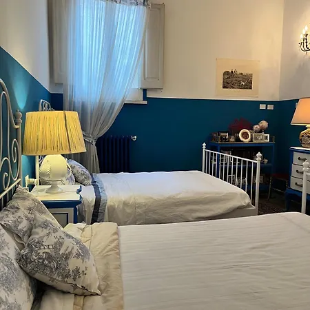 Affittacamere Fascino Settecentesco 4*